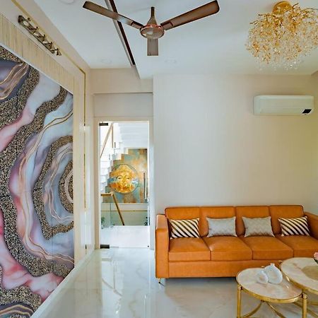 The Sage Villa - Luxury Homestay In Dehradun Buitenkant foto