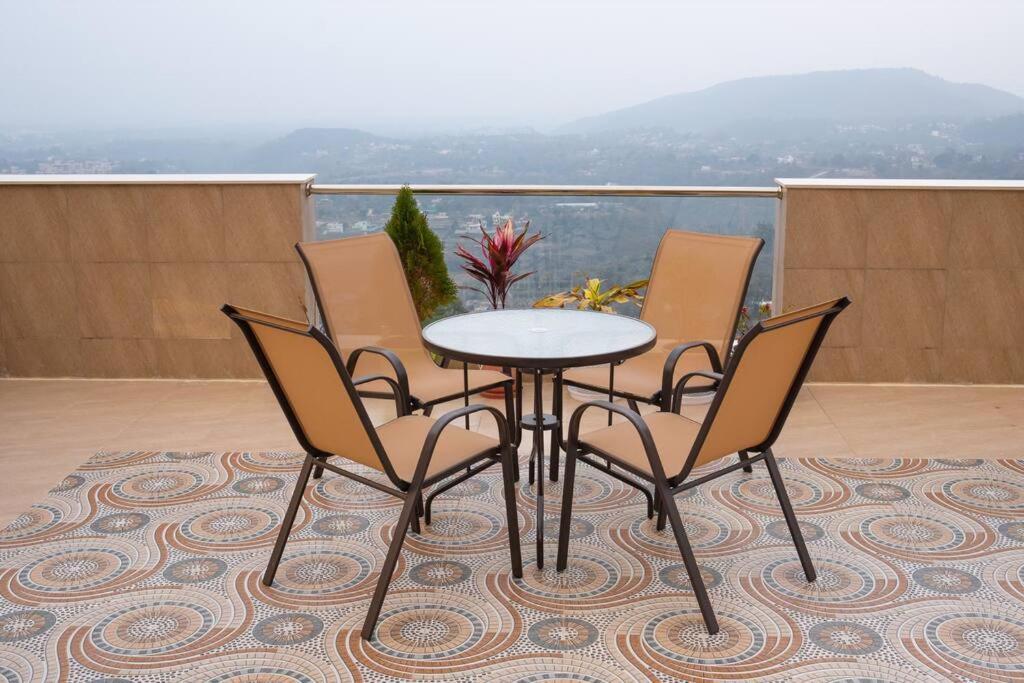 The Sage Villa - Luxury Homestay In Dehradun Buitenkant foto