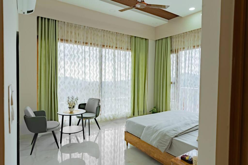 The Sage Villa - Luxury Homestay In Dehradun Buitenkant foto
