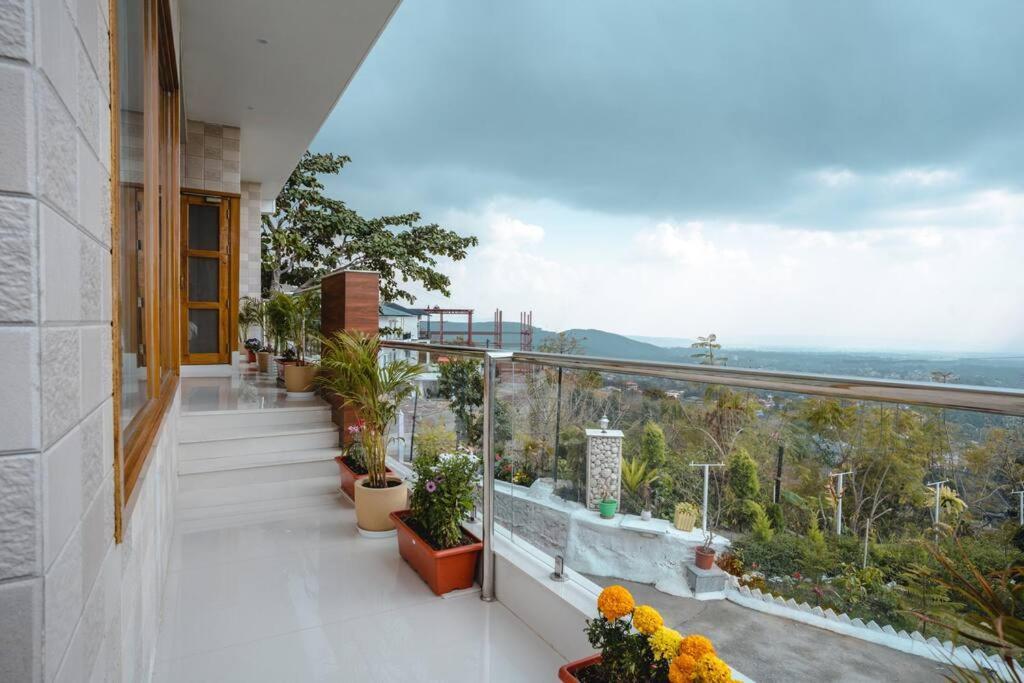 The Sage Villa - Luxury Homestay In Dehradun Buitenkant foto